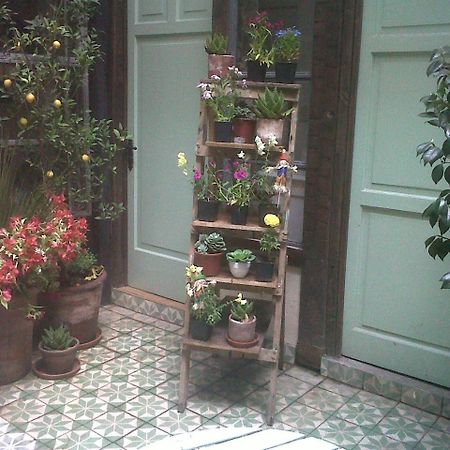 Bed and Breakfast Patio Yungay Santiago de Chile Exterior foto